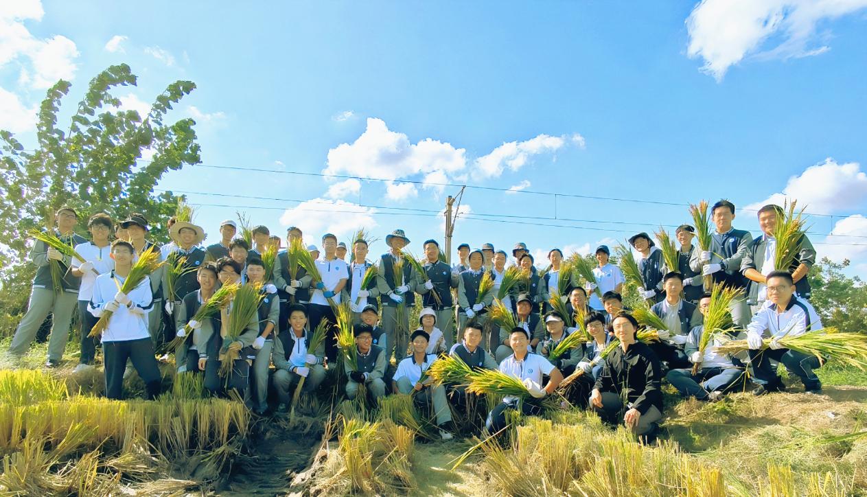 行健农耕：高二学农实践活动