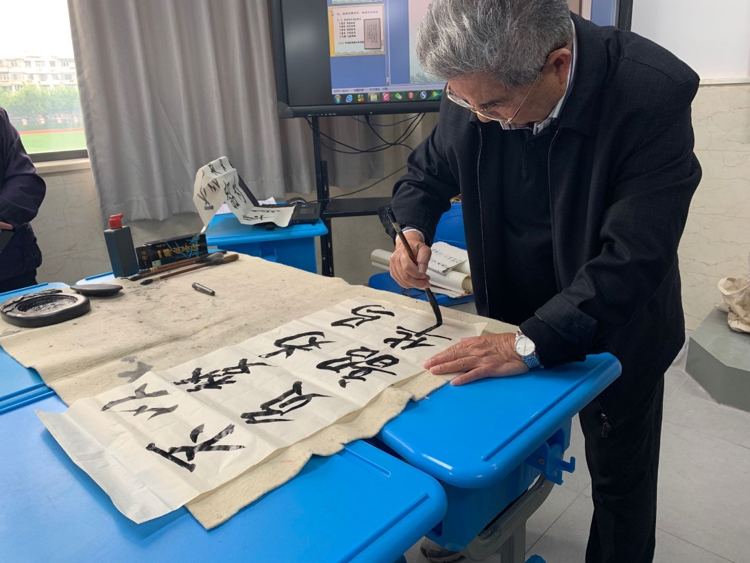 国学社